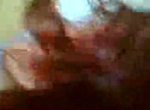 Азербайджанка_изменяет_мужу_с_его_другом